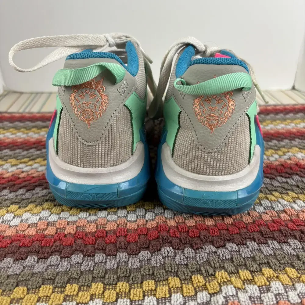 Nike Shoes Youth Size 5Y Gray Mint LeBron Witness 6 GS Basketball DQ5600-003